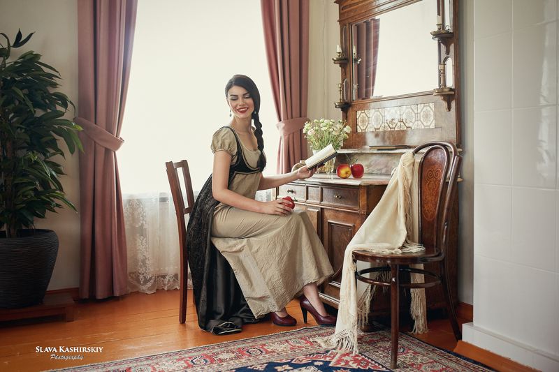 Ольга, усадьба, Усадьба Лажечниковых, книга, яблоки Ольгаphoto preview