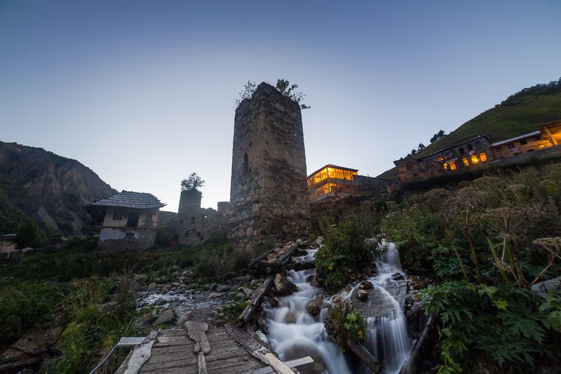 грузия, вечер, башня, сумерки, ручей Вечер в Сванетииphoto preview