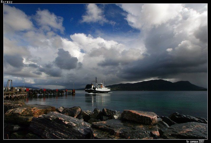 норвегия, фьорды, паром, горы В ожидании паромаphoto preview