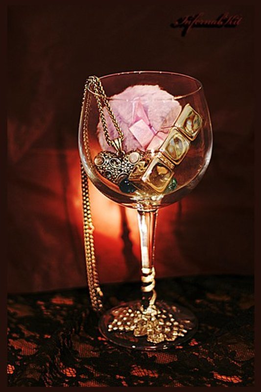 kiss - kiss glassphoto preview