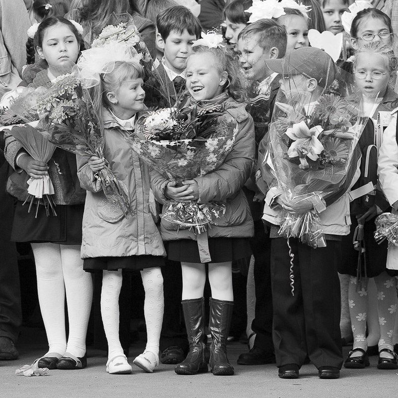 1 сентября, линейка первые друзьяphoto preview