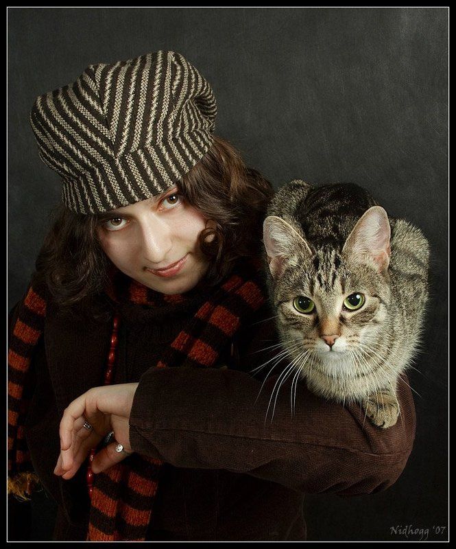 кошка и ее хозяйка...photo preview