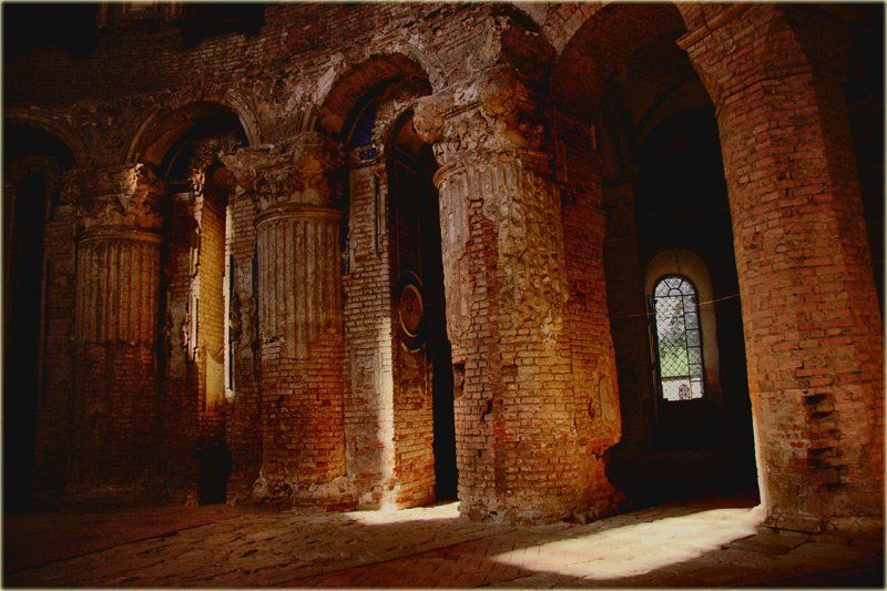 Луч света в темном царствеphoto preview