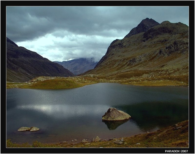 швейцария, перевал юлиер, julier pass, озеро,  paradox У перевала, помнящего римлян фото превью