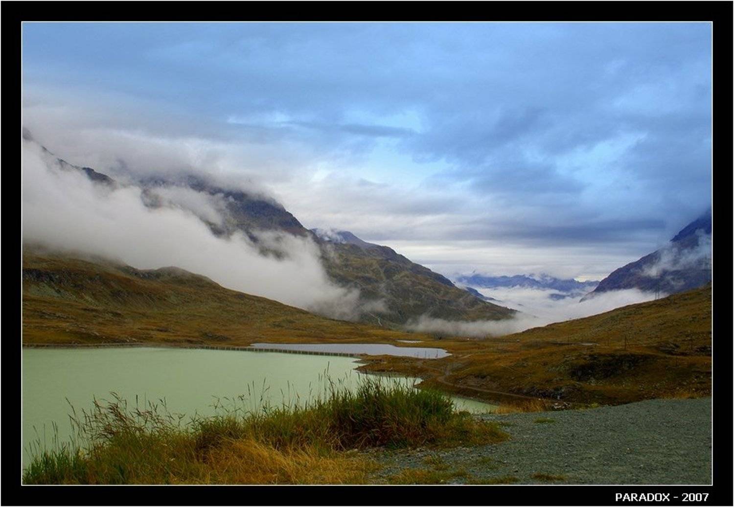 Безмолвие перевала. Автор: PARADOX швейцария,перевал бернина,bernina pass,альпы,тишина,озеро,горы, paradox, PARADOX