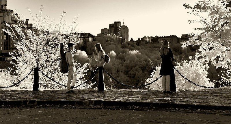 ик, люди, осень, закат каждый о своем... фото превью