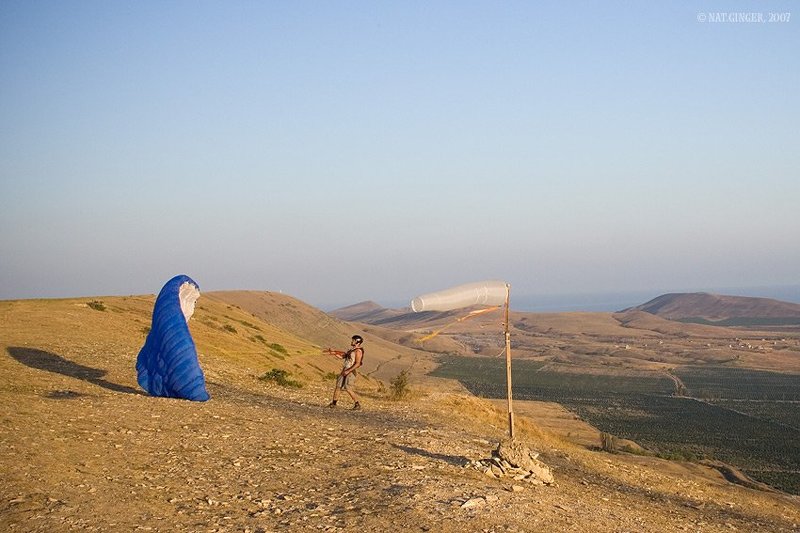 Летающий человекphoto preview