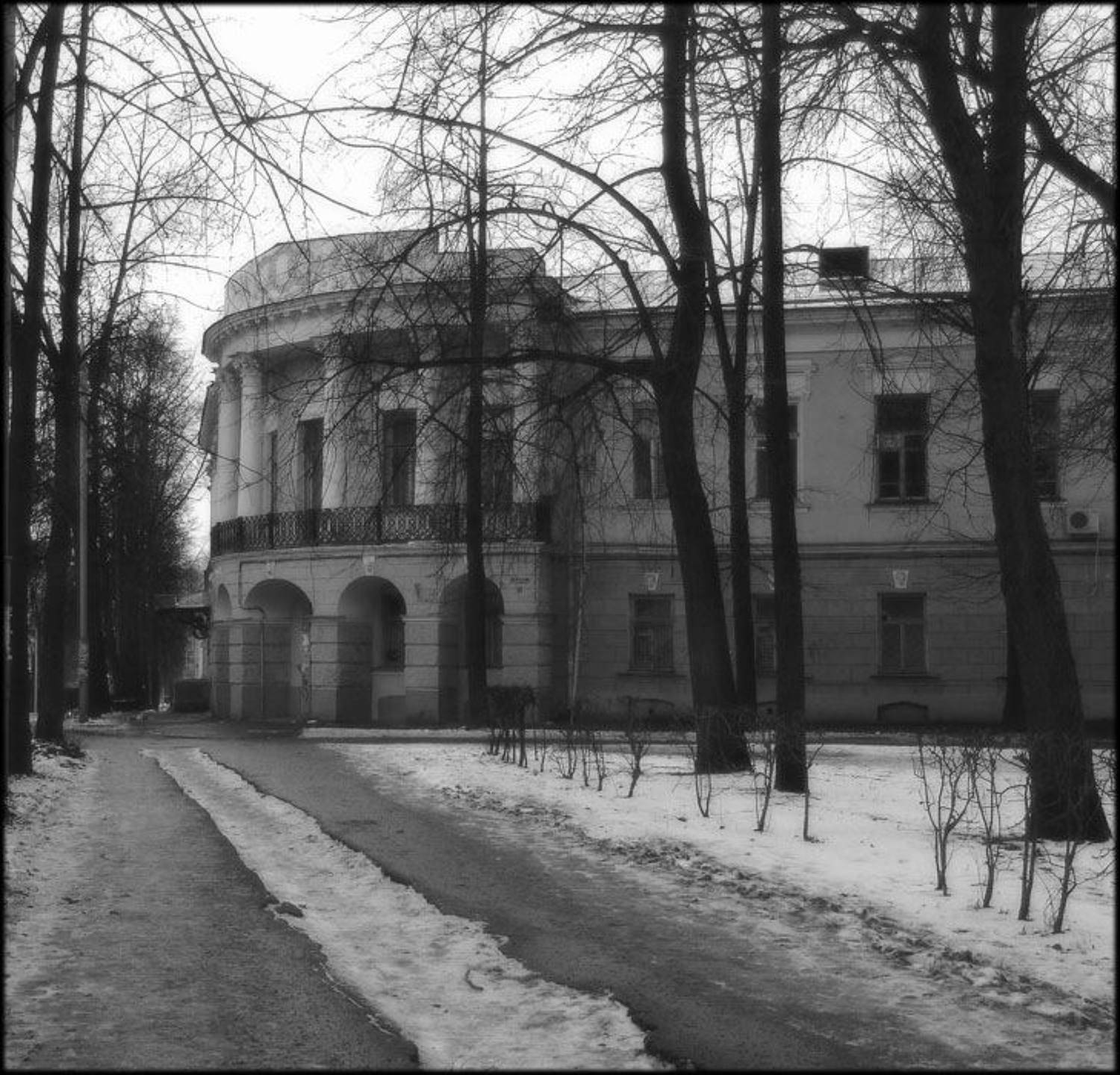 Уютный уголок. Автор: Старый мудрый КА ярославль, город, квадрат, Старый мудрый КА