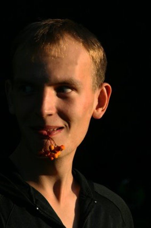 рябина,тень,парк В рябиновой тениphoto preview