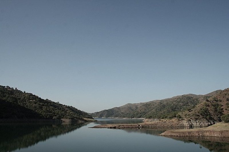 istan, spain, marbella, andalucia, испания, пейзаж, озеро, горы утренняя озерная гладьphoto preview