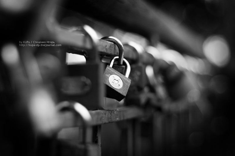 замок, чувства, любовь Сердца под замокphoto preview