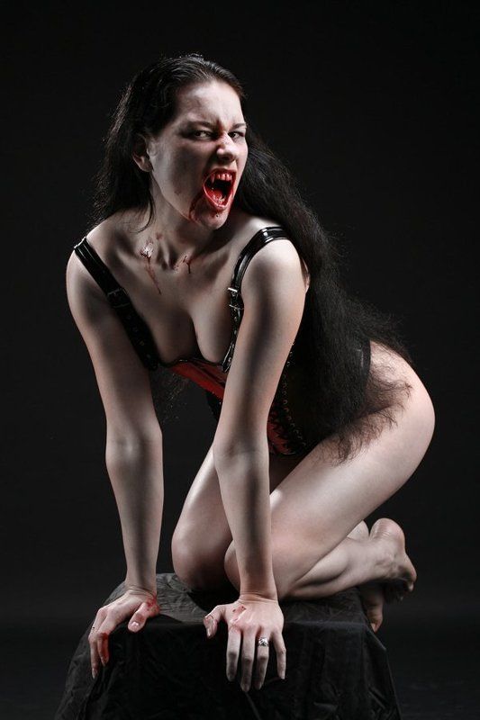 фотограф влад гансовский Blood Thirstphoto preview