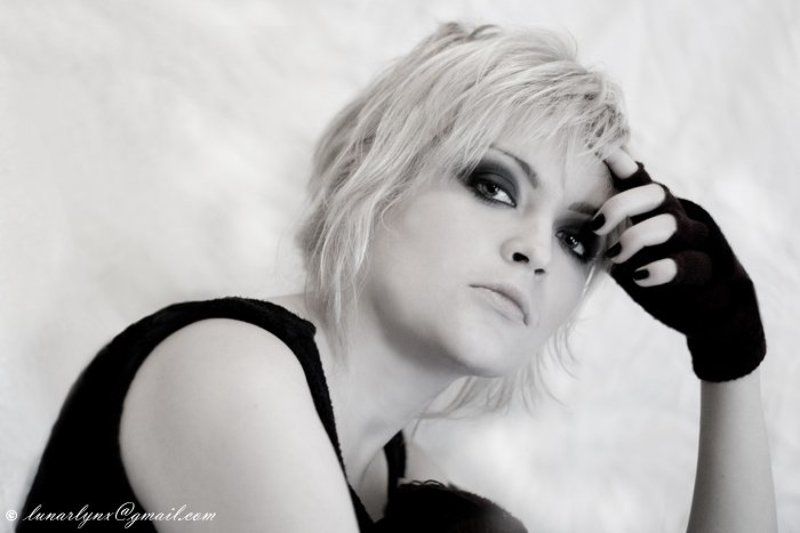 ч/б, девушка photo preview