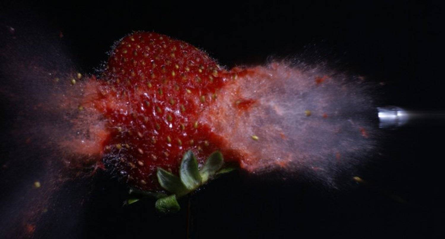 пуля, выстрел, клубника, скорость, макро, Maxim