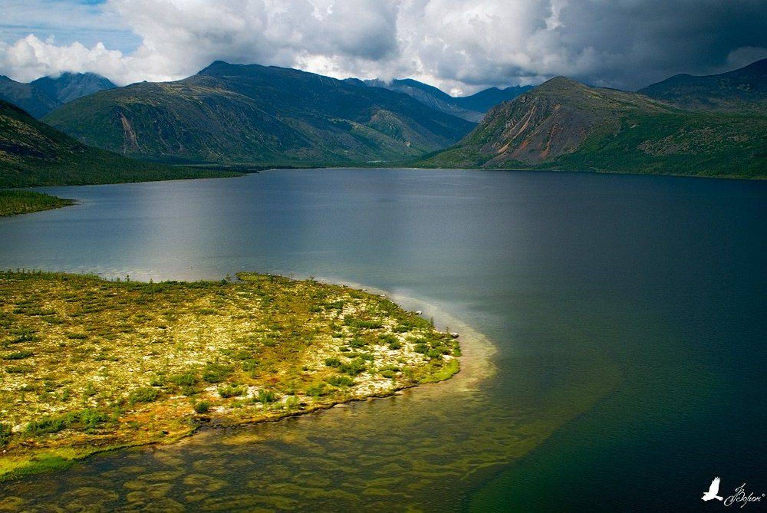 Озеро Джека Лондона с высоты птичьего полета. Автор: Ворон магадан, магаданская область, ягоднинский район, хребет черского, озеро джека лондона, дождь, Ворон