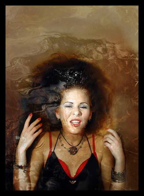 deep deep downphoto preview