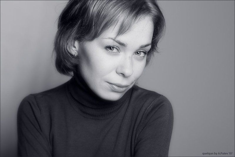 александр путев, девушка, глаза портрет руки Художника...photo preview