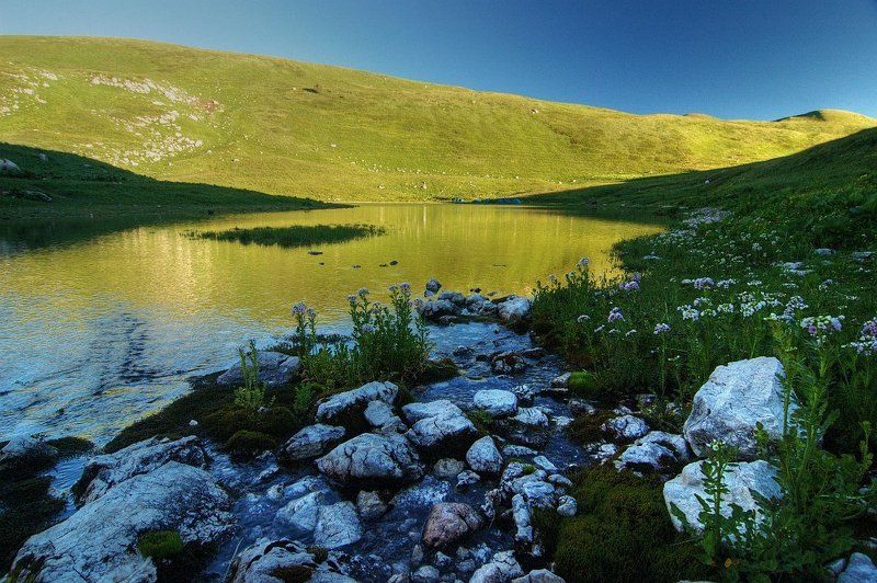 адыгея, горы, утро, озеро Псено-Дахphoto preview