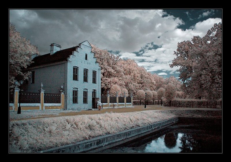 ик, infra red, инфракрасная съемка, кусково Кусково. ИК. Голландский домикphoto preview