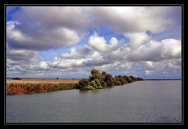 пейзаж, облака, дунай Проплывая по Дунаюphoto preview