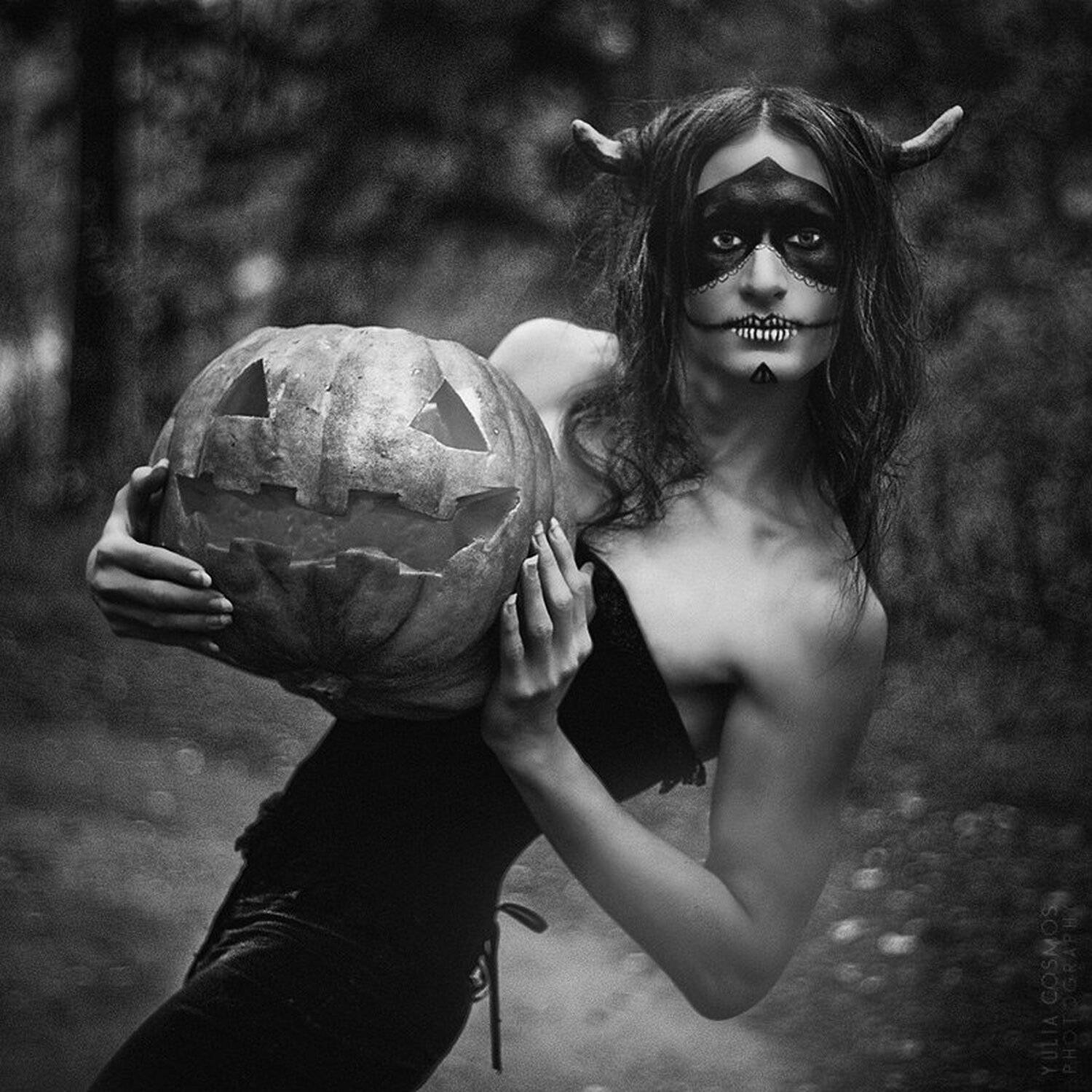 the spirit of halloween. Автор: юлия космос , юлия космос