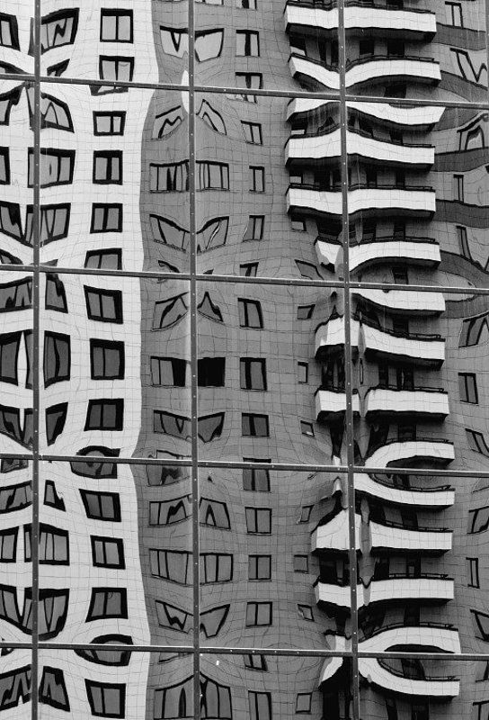 дом, отражения \