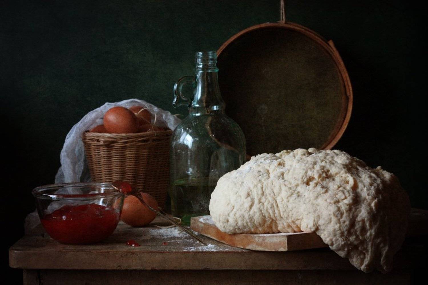 Натюрморт с тестом.... Автор: Ulia Tellez тесто, повидло, сито, яйцо, Ulia Tellez