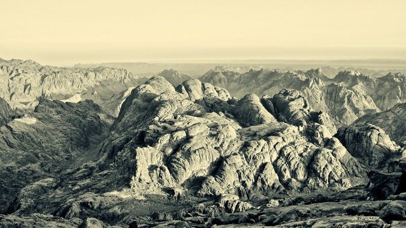 Вид на горы с Джабал-Мусаphoto preview