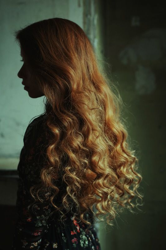carolinemadison, portrait, beauty, redhair, redhead, portraiture, curlyhair,  lips, emotion, longhair Shadowphoto preview