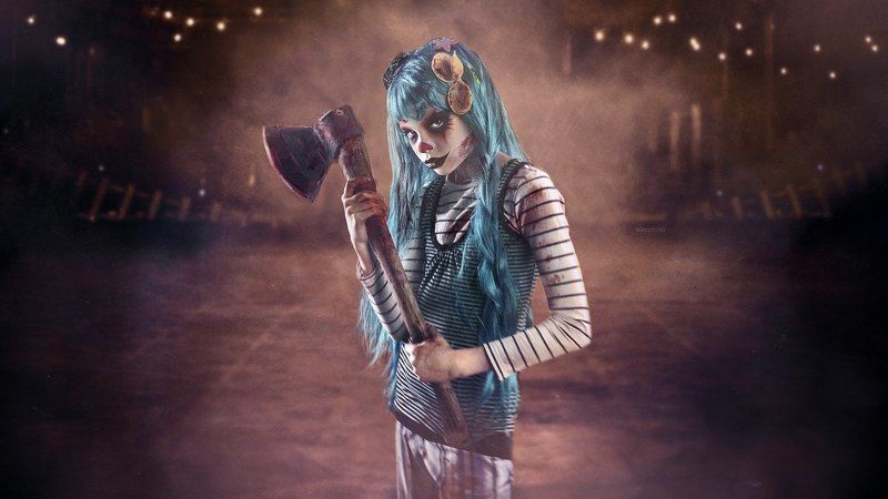 арт клоуны Леди топорphoto preview