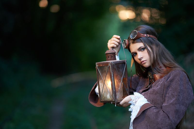 девушка, гоглы, свечи, фонарь, жд, дорога Путеобходчикphoto preview