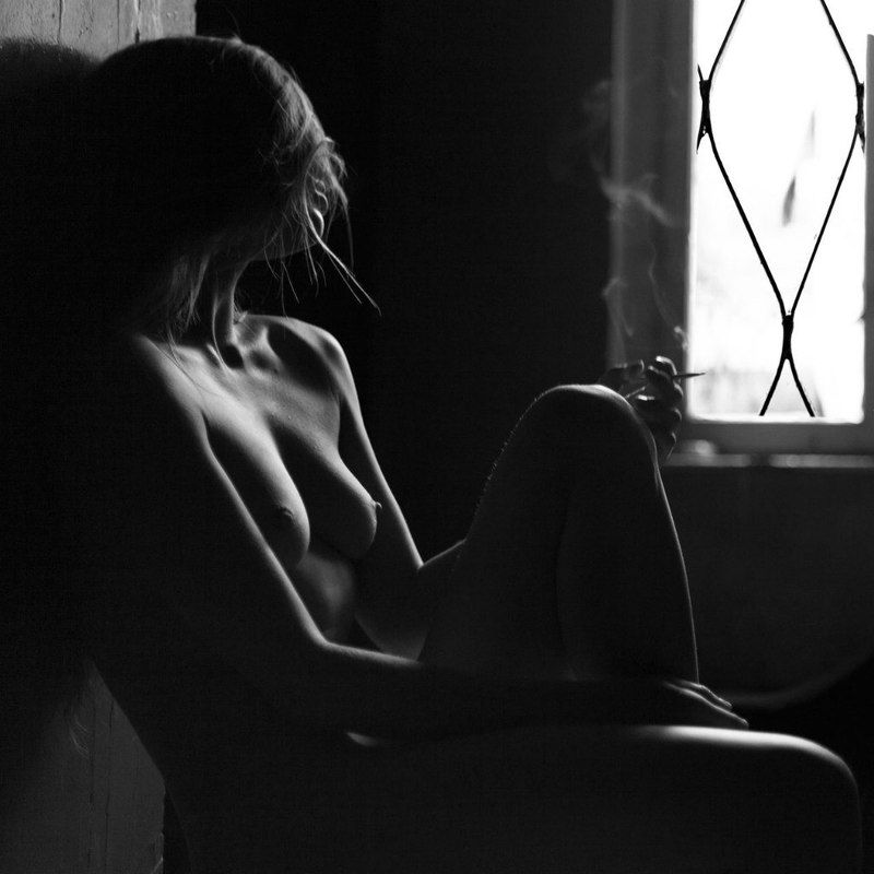 У окнаphoto preview