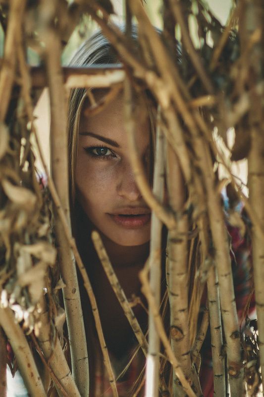 Портрет, девушка, взгляд Смотришь глубжеphoto preview