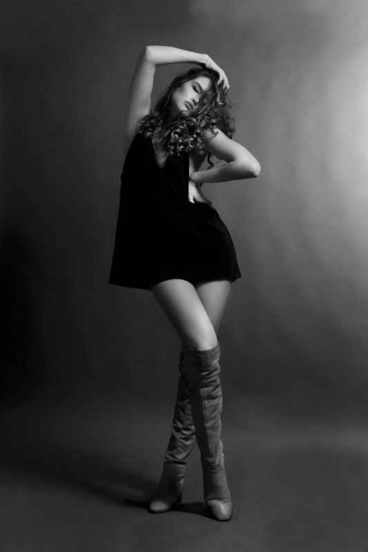 девушка студия мода портрет ....photo preview