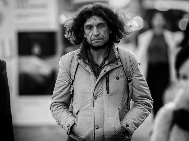 Человек, люди, эмоции, чувства, улица, стрит, Грустьphoto preview