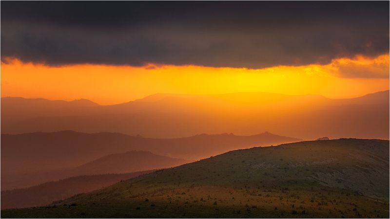 иремель зигальга бахты жребчик горы небо солнце урал краски Краски закатаphoto preview