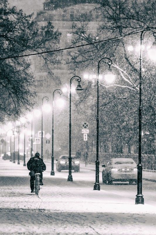 монохром, черно-белая фотография, ч/б, люди, город, улица, жанр, monochrome, black&white, street, streetphoto, people, ***photo preview