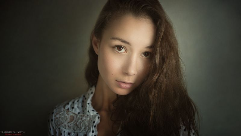 портрет модель дома квартира естественный свет Наивный взгляд photo preview