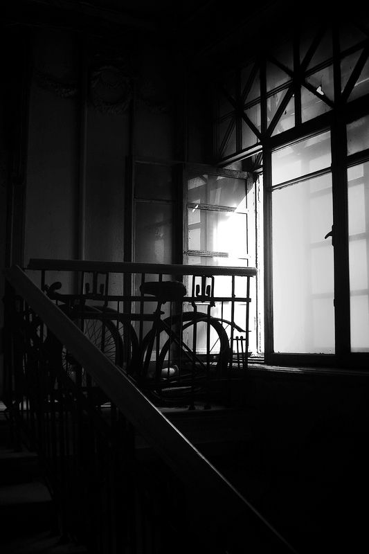 #deep.spb, #deepspb, #санктпетербург, #петербург, #спб, #питер, #saintpetersburg, #petersburg, #spb, #piter, #город, #city, #street, #bw, #bnw, #blackwhite, #blackandwhite, #streetphoto, #cityscape, #urbex 171101.1photo preview