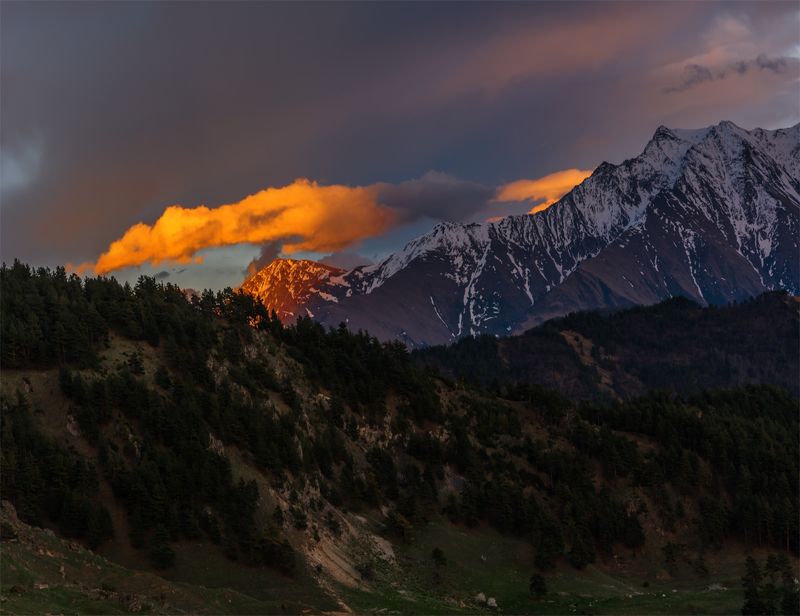 природа, пейзаж, кавказ, горы, весна, вечер, закат, солнце, небо, облака, свет, Про облакоphoto preview