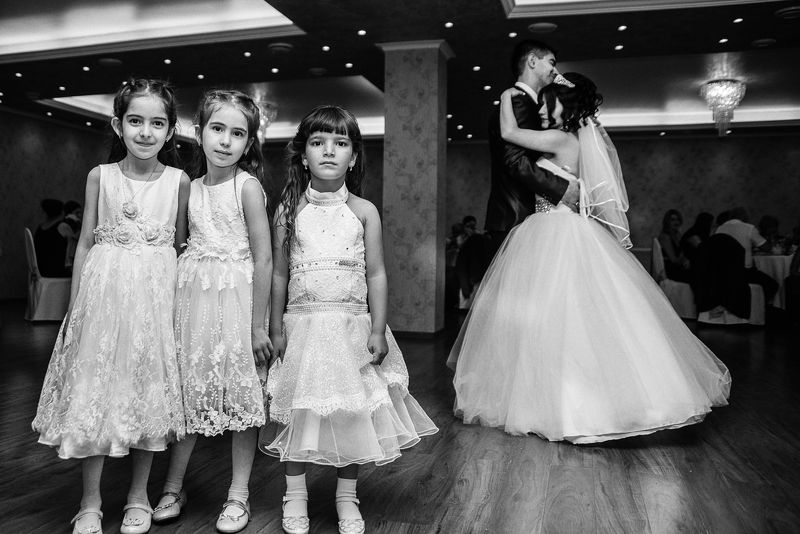 ...первый танец...photo preview