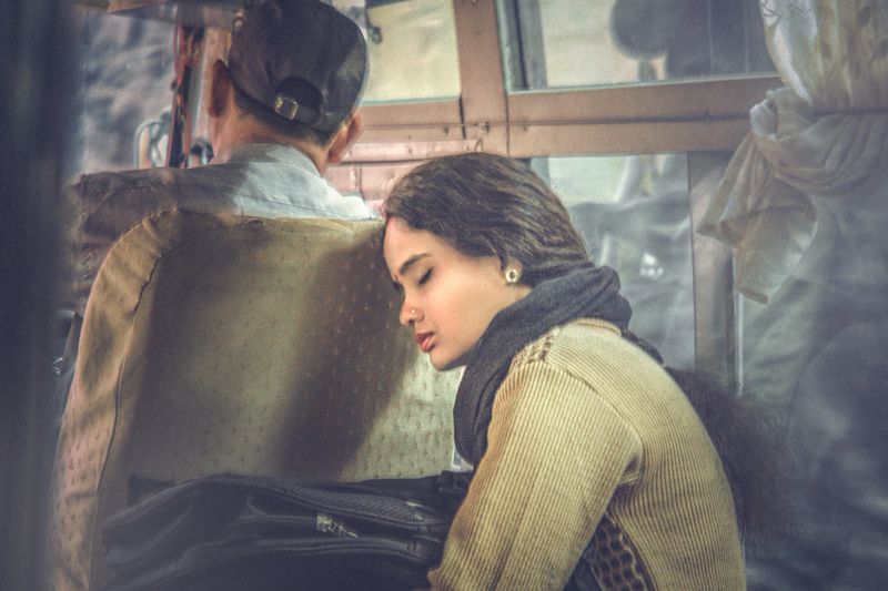 long journey home, dozing on a coach, nepali woman, fellow traveller, candid shot, Долгая дорога домой...photo preview
