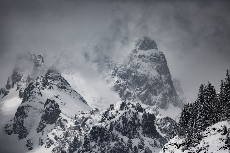 nature, mountains, oisans, france, cold, winter, frozen, stones, lovecraft, darkness, cthulhu, antarctica, in the mouth of madness, carpenter, nature photographe, clouds T E K E L I - L Iphoto preview