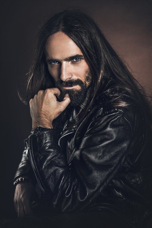 portrait fashion dark Kamilphoto preview