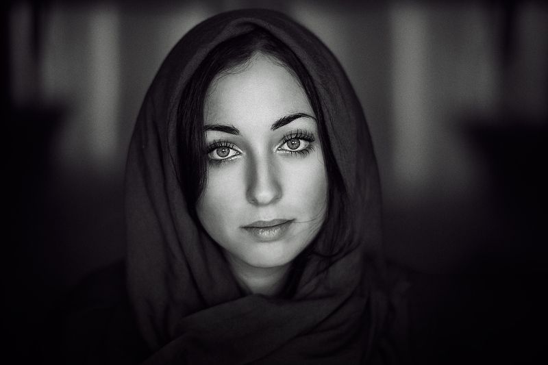 bw, portrait, girl, young, beauty, face, eyes, michaelaphoto preview