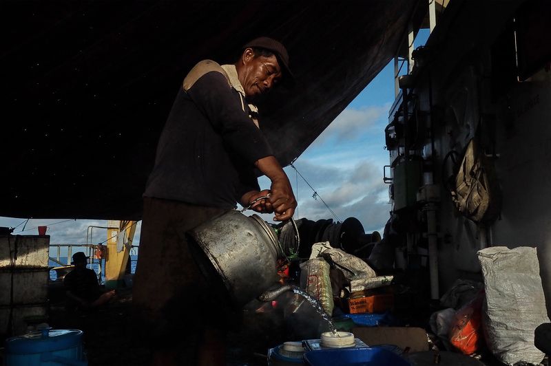 stevedors borneo Табор уходит в мореphoto preview