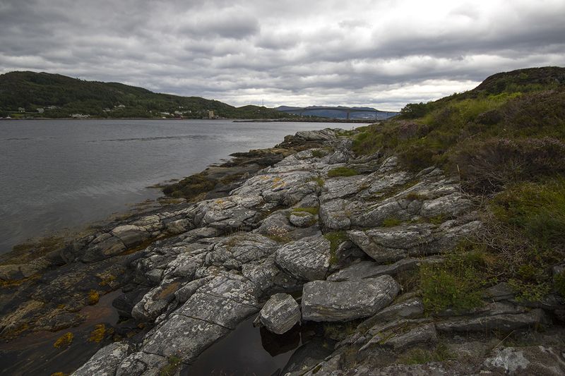 норвегия У белых камнейphoto preview