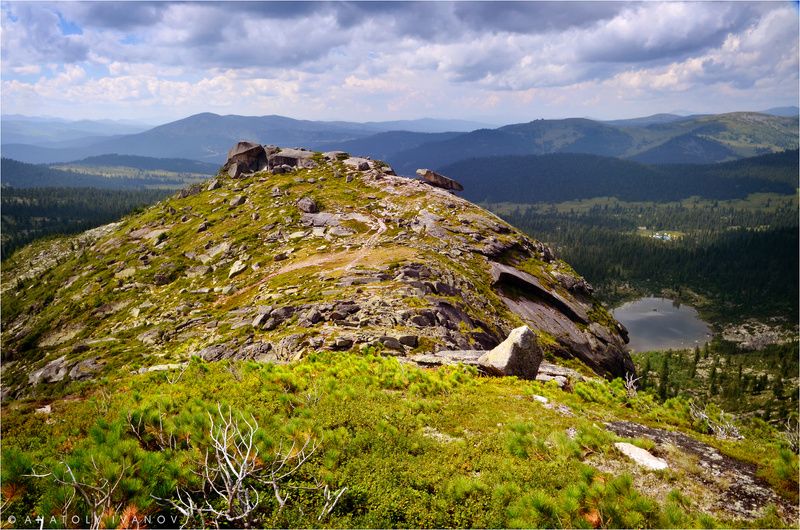 ергаки, западные саяны, озеро радужное, висячий камень В Ергакахphoto preview