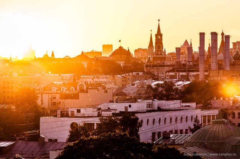 москва, закат, небо, кремль, крыши, городской, город, урбанизм, столица, прекрасный, вечер, лето, 2017 Закат в Москвеphoto preview