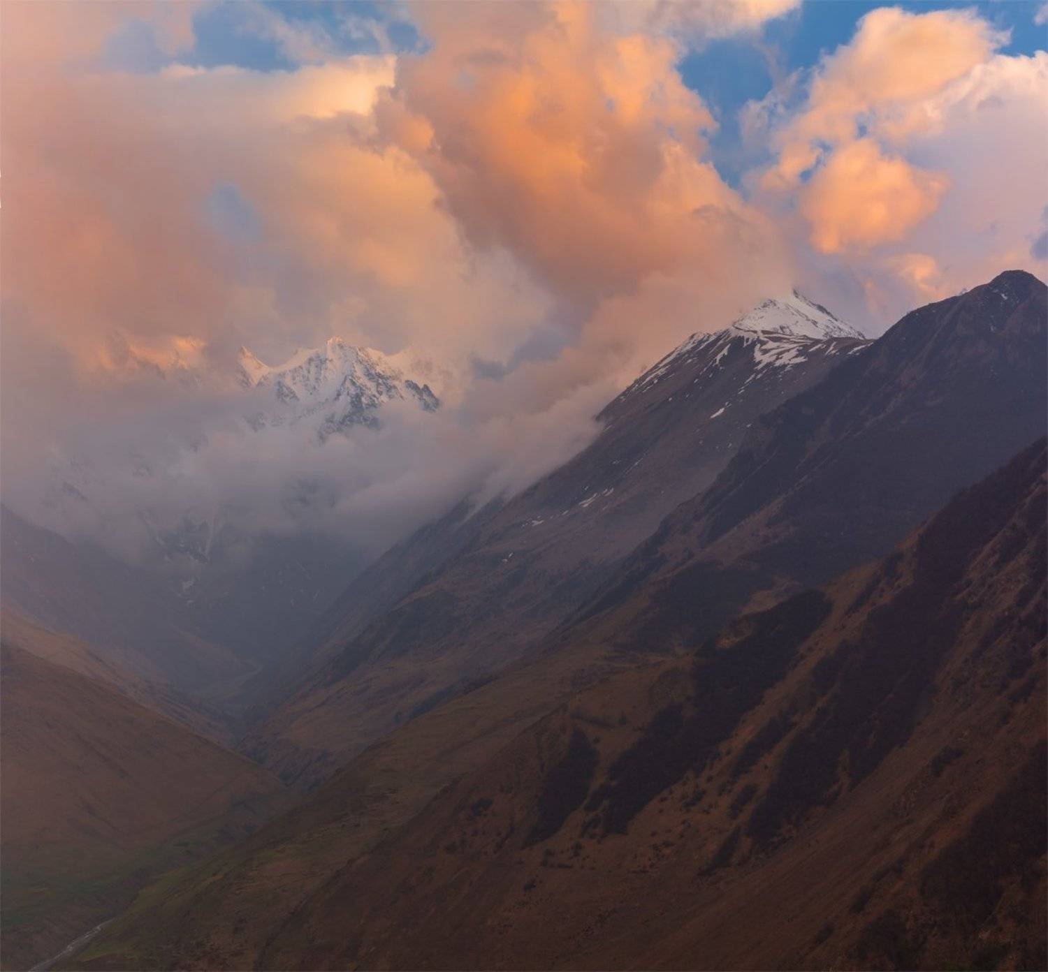 природа, пейзаж, кавказ, горы, весна, вечер, панорама, закат, солнце, небо, облака, свет, Альберт Беляев